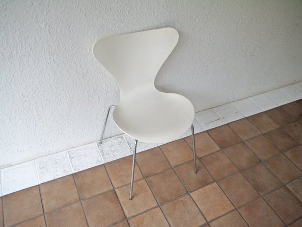 եåĥϥ󥻥 Fritz Hansen ֥ Seven Chair ͥ䥳֥ Arne Jacobsen ۥ磻ȥå (:72,360-/'91.ver) 