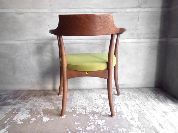 ͻ HIDA ĥĥ 쥻  CRECENT Arm Chair SG260A  WD Ҹ ǥ 74,800 D 