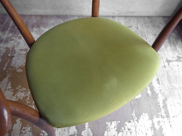 ͻ HIDA ĥĥ 쥻  CRECENT Arm Chair SG260A  WD Ҹ ǥ 74,800 D 
