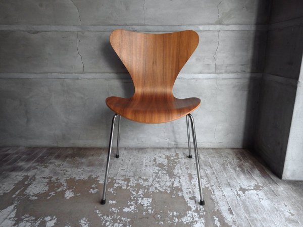 եåĥϥ󥻥 Fritz Hansen ֥ Seven Chair ͥ䥳֥ Arne Jacobsen ʥ륦ʥå ̲ȶ ǥޡ  