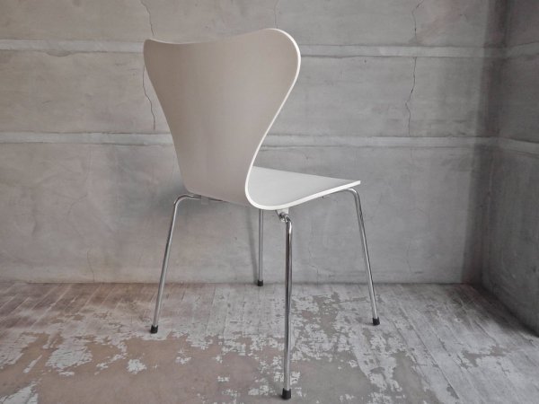 եåĥϥ󥻥 Fritz Hansen ֥ Seven Chair ͥ䥳֥ Arne Jacobsen ۥ磻ȥå ̲ȶ ǥޡ  