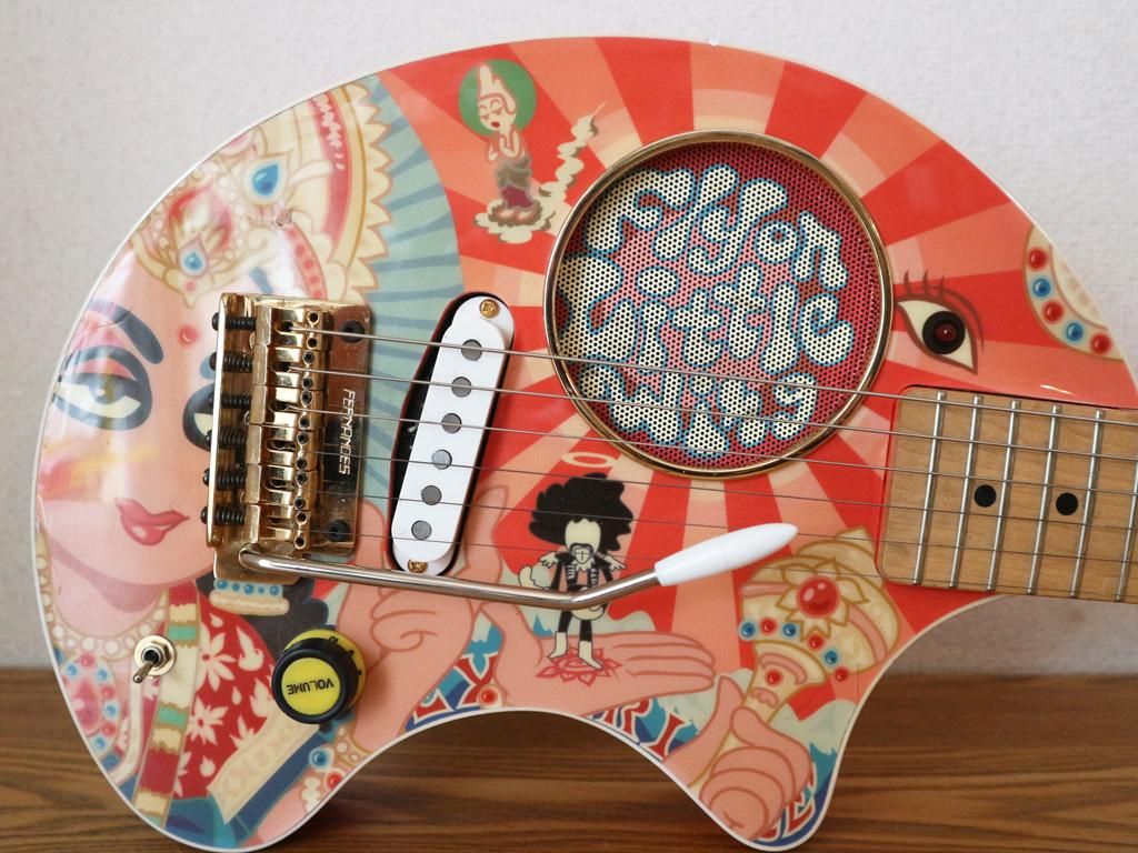 フェルナンデス Fernandes Zo 3 Little Wing アンプ内蔵 ゾーサン ジミヘン Jimi Hendrix サイケ 専用ケース付 Tokyo Recycle Imption 東京 世田谷のリサイクルショップ デザイナーズ 北欧家具の販売 買取