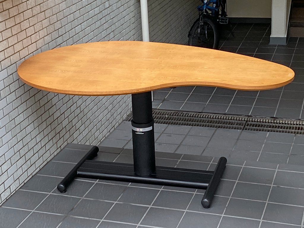 オスロ OSLO オリジナルコレクション ビーンズ型 リフティングテーブル 昇降式  - TOKYO RECYCLE imption |  東京・世田谷のリサイクルショップ デザイナーズ・北欧家具の販売・買取