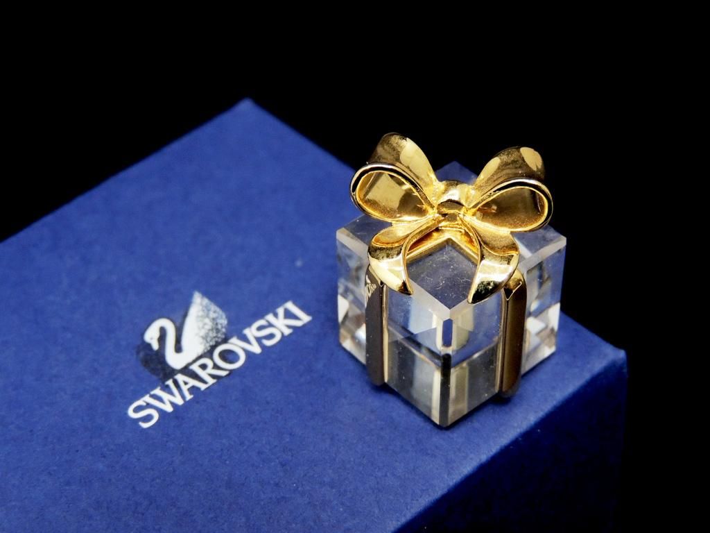 スワロフスキー SWAROVSKI ミニチュア プレゼントBOX クリスタル ...