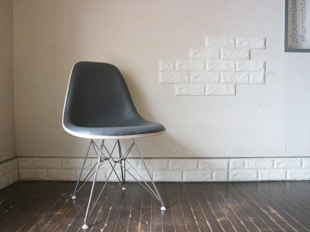 ハーマンミラー イームズ サイドシェルチェア FRP eames ファブリック