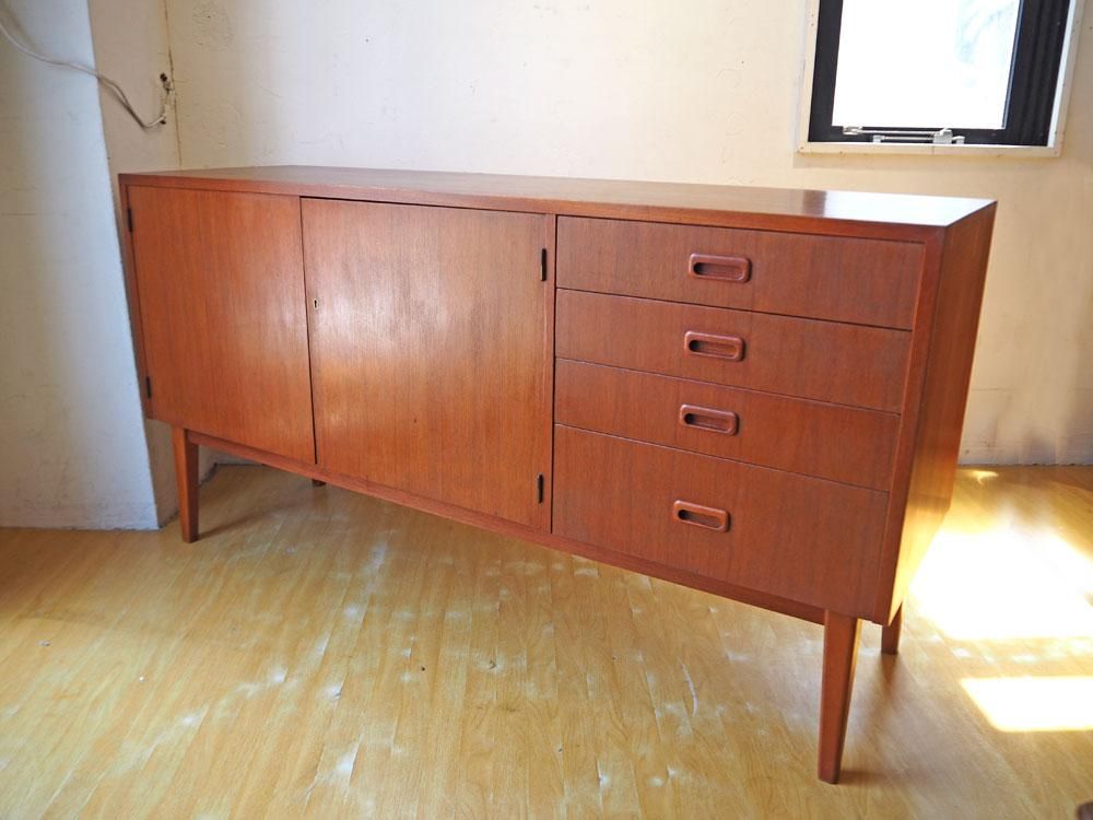 北欧ビンテージ Scandinavian Vintage サイドボード チーク材 キャビネット W150 鍵付 北欧家具 スウェーデン製 Tokyo Recycle Imption 東京 世田谷のリサイクルショップ デザイナーズ 北欧家具の販売 買取