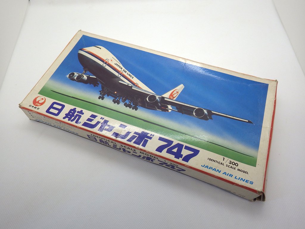 JAL 日本航空 日航ジャンボ ボーイング 747便 1/300 航空機 プラモデル