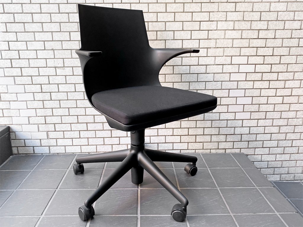 カルテル Kartell スプーン チェア Spoon Chair ブラック オフィス