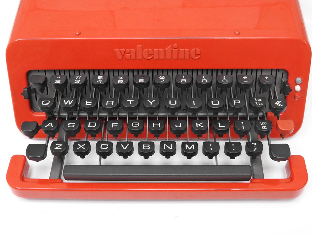 オリベッティ olivetti 赤いバケツ タイプライター バレンタイン S 