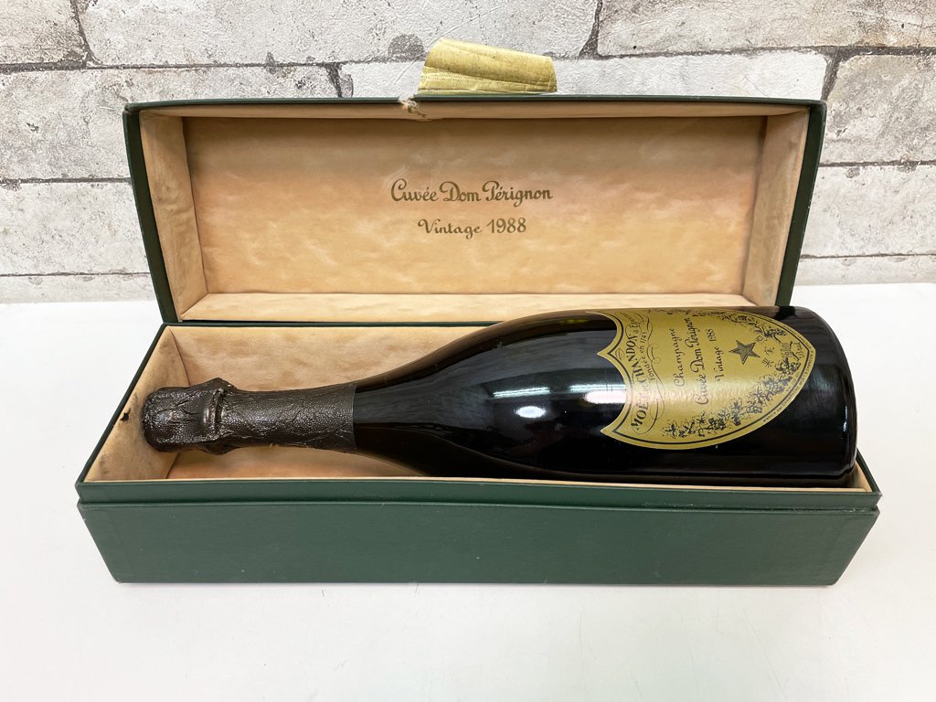 ドン ペリニオン Dom Perignon 白 1988年 シャンパン 750ml 12度 果実酒 未開封 元箱付き ●
