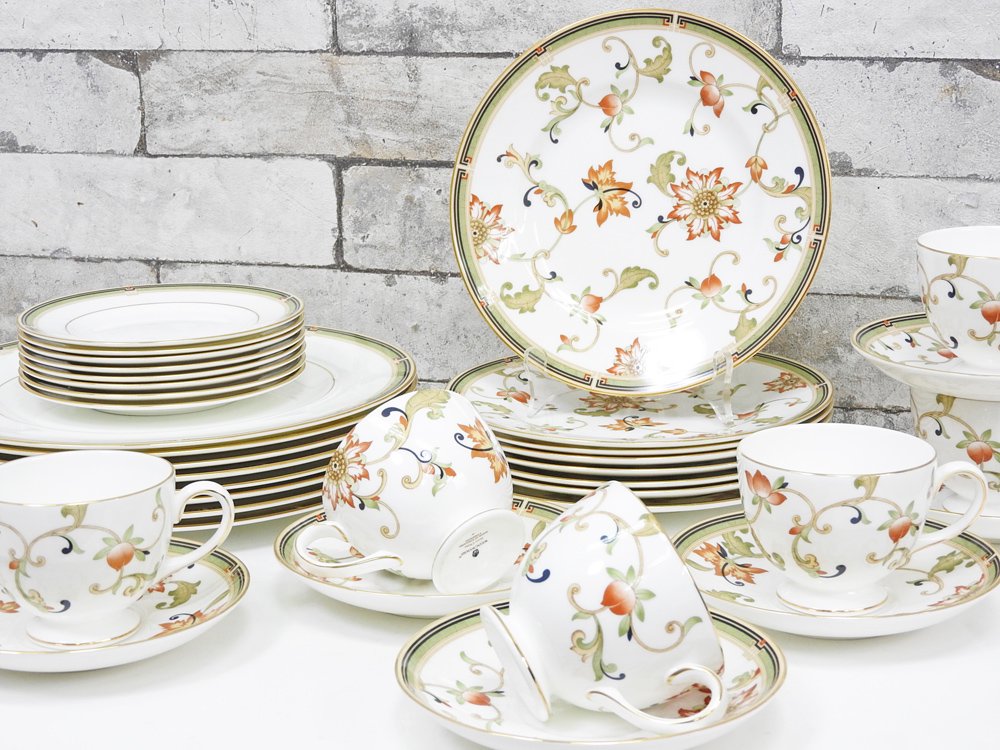 åå WEDGWOOD ٥ oberon 򼧥ץ졼 15cm ѥ  ܡ㥤 BONE CHINA  ѹ E 