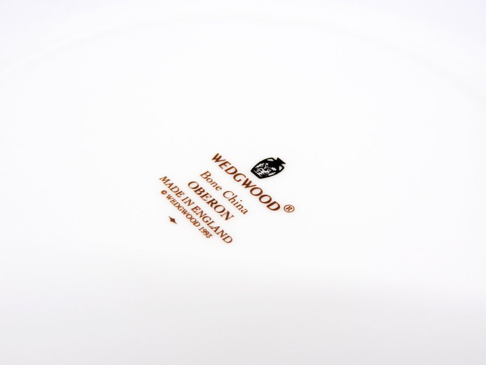 ウェッジウッド WEDGWOOD オベロン oberon 白磁プレート 20cm デザート皿 旧刻印 ボーンチャイナ BONE CHINA 廃番品 英国 G ◇