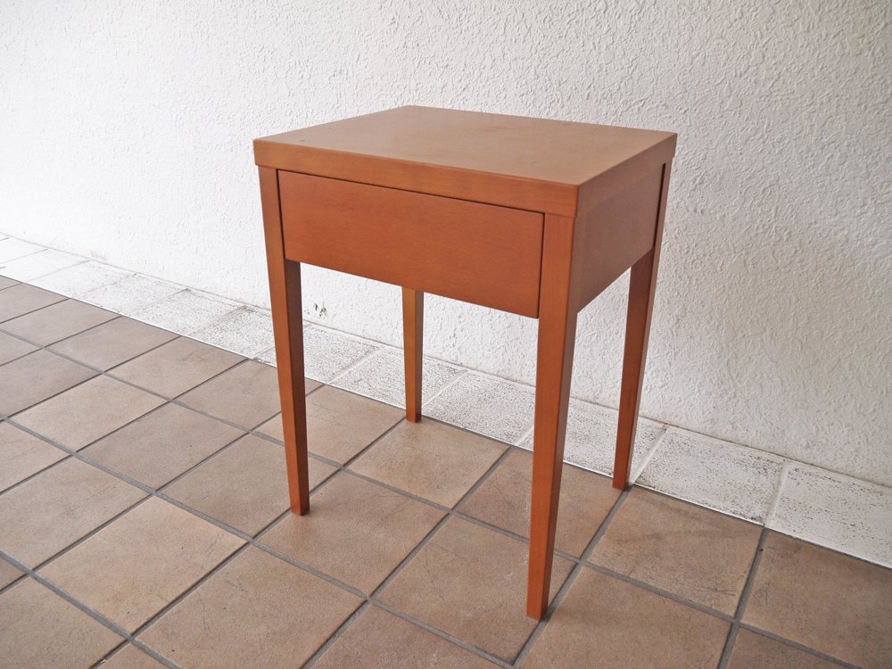 シンプルデザイン チェリー材 ナイトテーブル サイドテーブル 1