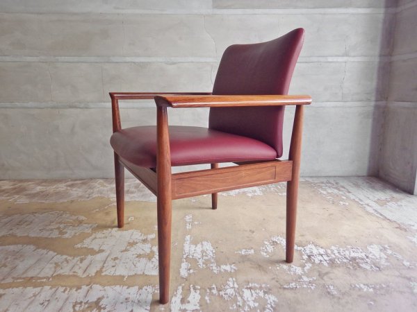  CADO No.209 ǥץޥåȥ Diplomat Chair 饦󥸥 åɺ ե󡦥桼 Finn Juhl ǥޡ ̲ӥơ  

