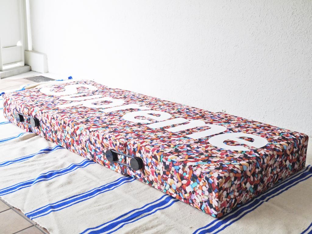 シュプリーム×カルテル Supreme×Kartell トリックス trix Pills 20AW モジュールソファ タグ 元箱付き 定価￥253,000 未使用品 TOKYO