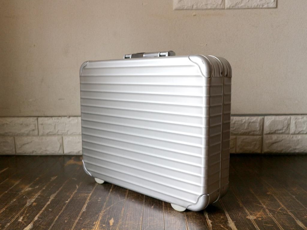 リモワ RIMOWA アタッシュケース ATTACH 17L アルミ製 シルバー 機内持