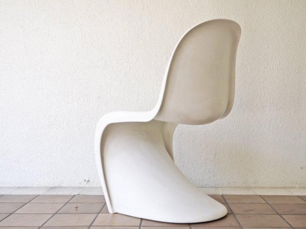 ȥ vitra. ѥȥ Panton Chair ۥ磻 ʡѥȥ Verner Panton å󥰥 ߥåɥ꡼ ڡ 