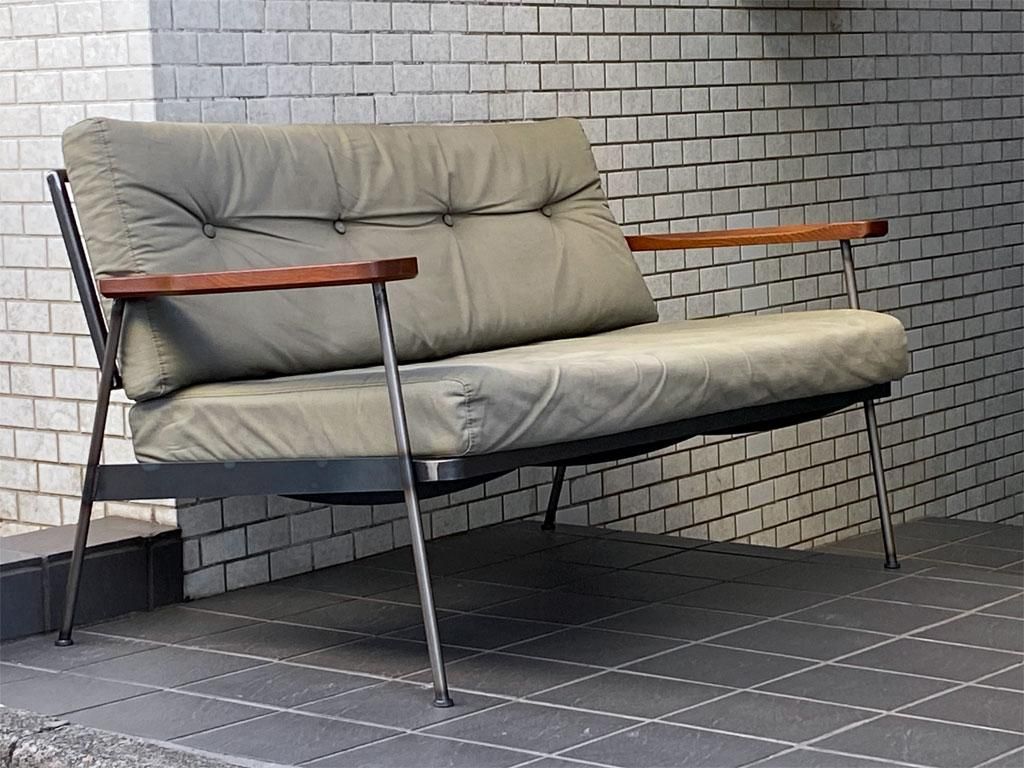 TRUCK FURNITURE HR SOFA トラックファニチャー　ソファ軽快なスチール製のフレームとT