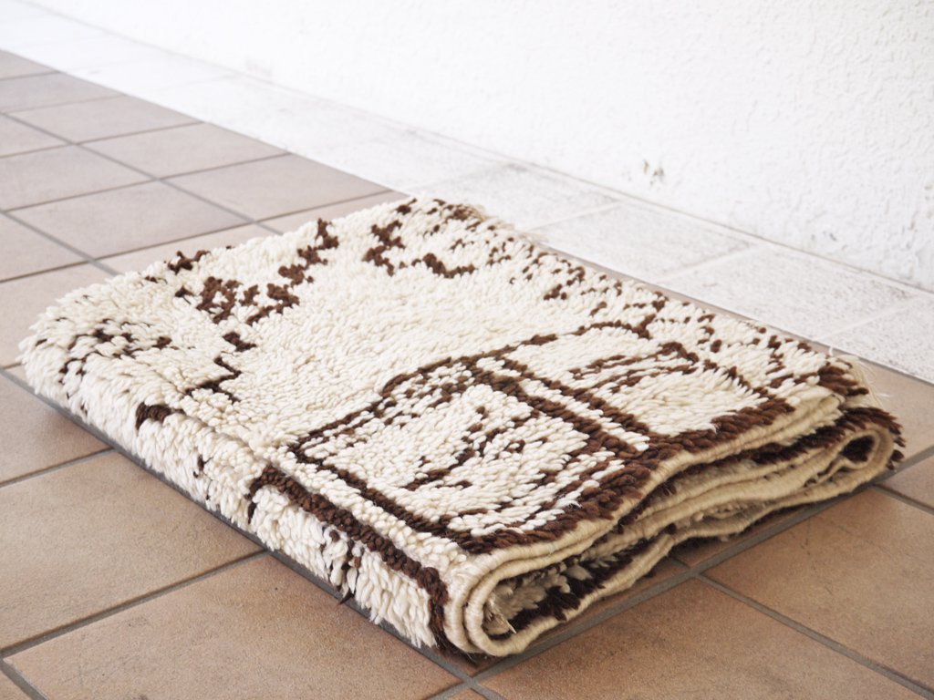ベニワレン Beni Ouarain ラグ 絨毯 140×98cm ホワイト×ブラウン