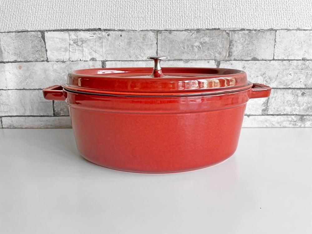 ストウブ STAUB ピコ ココット オーバル 33? 鋳鉄製 両手鍋 ガーネット