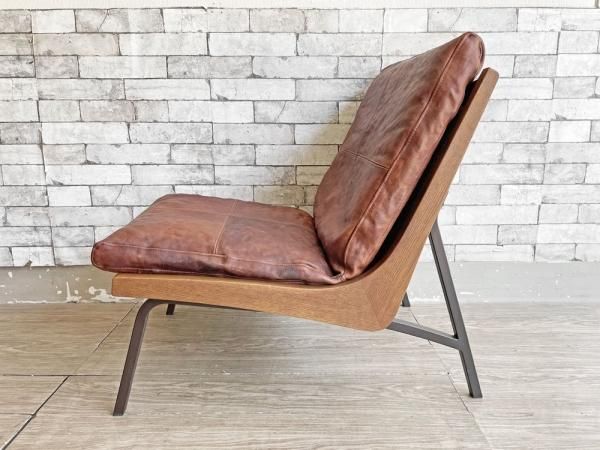 BOOMERANG CHAIR | TRUCK FURNITURE