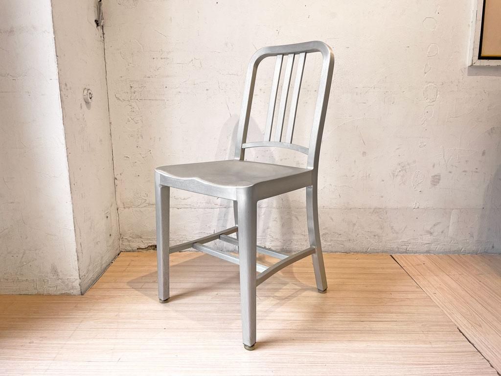 emeco 1006 アームチェア類似品 (中古品) 椅子