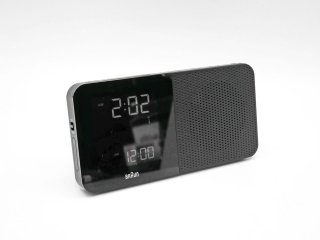 ブラウン BRAUN ラジオクロック Radio Clock ブラック BNC010 置時計 デジタル時計 アラーム AM/FMラジオ 液晶ライト ドイツ ●
