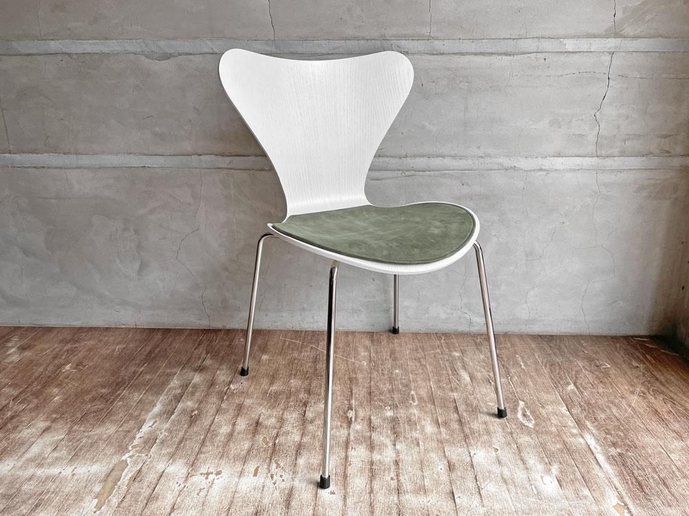 B)Fritz Hansen/フリッツハンセン□セブンチェア□カラードアッシュ