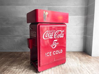 コカ・コーラ Coca-Cola エンボスロゴ 冷蔵ケース ボトルクーラー ボトルオープナー付き ディスプレイトレー付き 店舗什器 USレトロ 希少 ♪