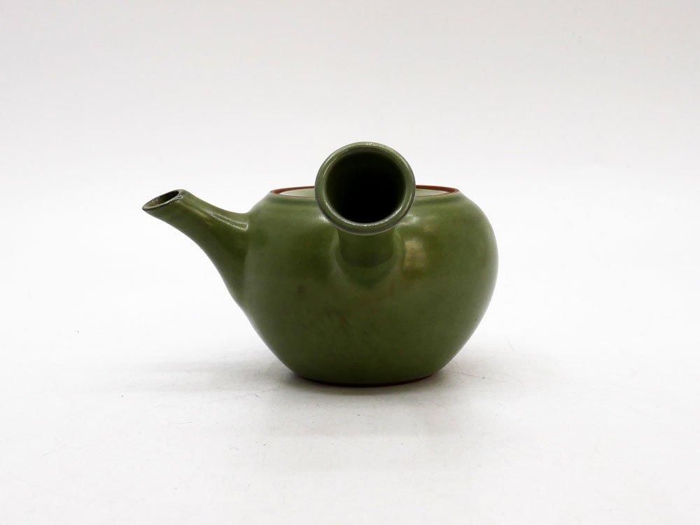 三浦小平ニ　ぐい呑み 三浦 小平二 作 『青磁 ぐい呑み』 ｜骨董品買取 緑和堂