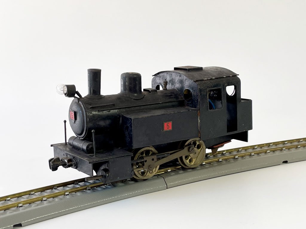 鉄道模型 B型タンク式蒸気機関車 Oゲージ 交流三線式 金属製 小型蒸気