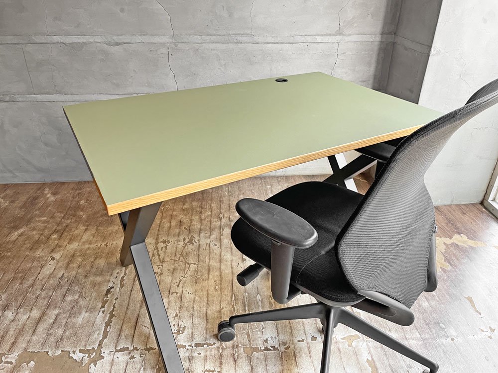 ʤǤ KANADEMONO ơ֥ THE TABLE Υꥦ Olive  X Black Steel  󥰥ơ֥ ǥ \75,900- 