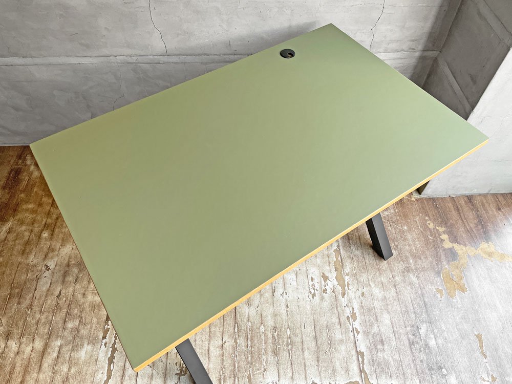 かなでもの KANADEMONO ザ・テーブル THE TABLE リノリウム Olive × X