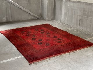 ビンテージ トライバルラグ マウリ レッド ギュル 深紅 赤黒 アフガン オールドラグ カーペット 絨毯 319×233ｃｍ 〓