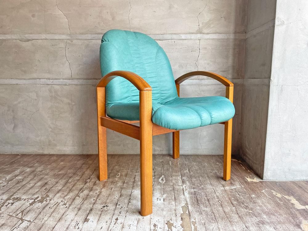 フクラ　レザーチェア フクラ レザーチェア