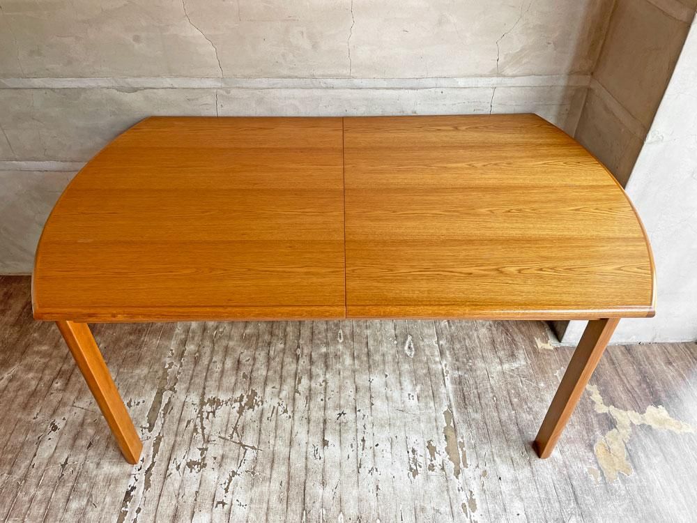 HUKLA フクラのダイニングテーブル伸縮可能