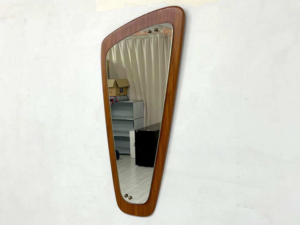 UKビンテージ UK Vintage チーク材 ウォールミラー 60's 変形 壁掛け鏡 半身鏡 北欧スタイル ● 