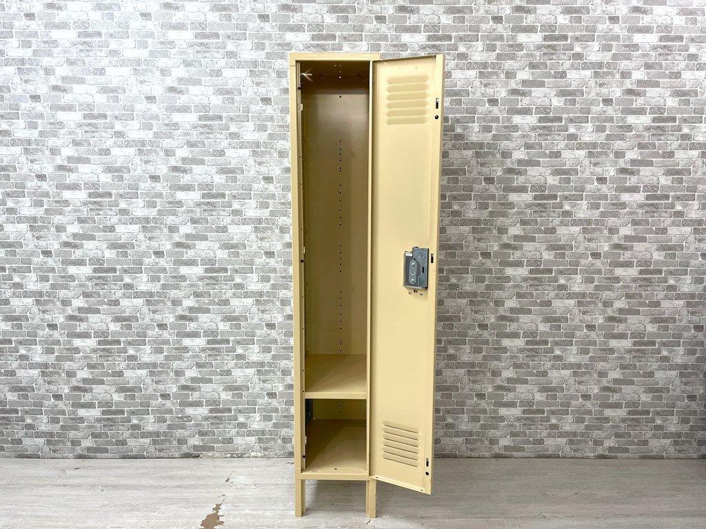 ꥪ LYON  å RECESSED HANDLE 1-TIER LOCKER ɥ 롼Сå  SAND ȥꥢ P.F.S谷 