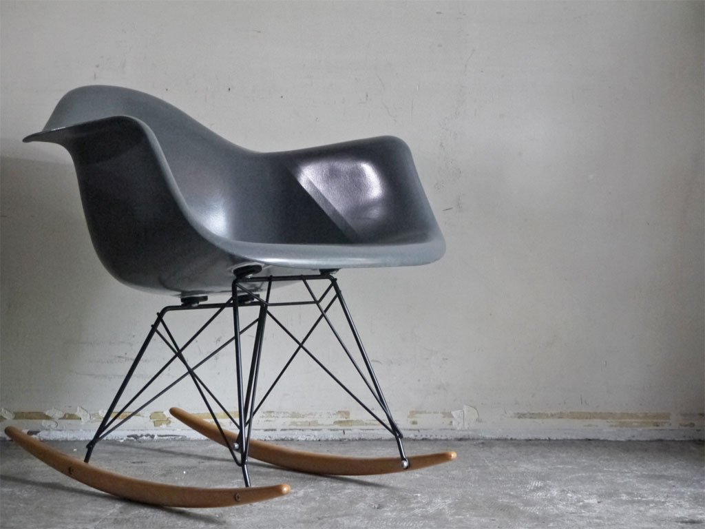 ハーマンミラー Herman Miller アームシェルチェア FRP製 グレー