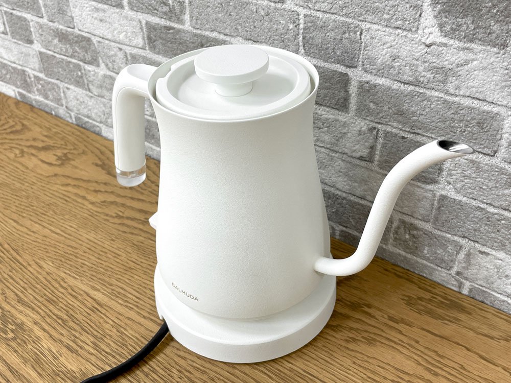 バルミューダ BALMUDA ザ・ポット The Pot K07A 電気ケトル 0.6L ホワイト デザイン家電 美品 ●