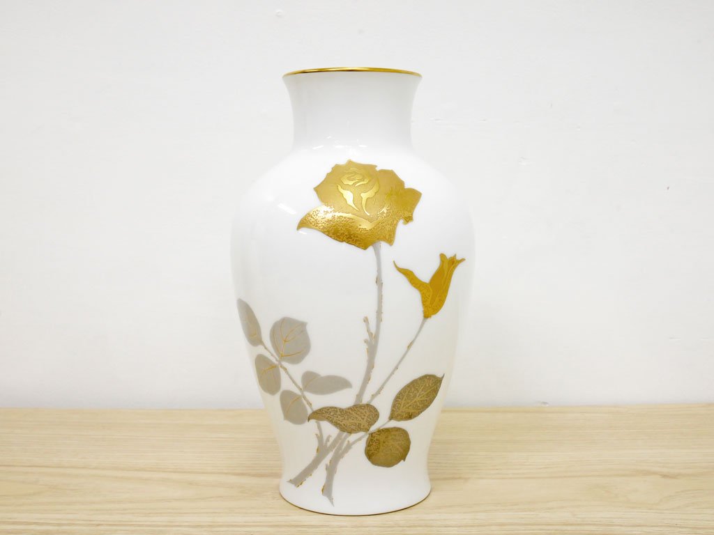大倉陶園 OKURA 花器 花瓶 フラワーベース 高さ28cm 金蝕バラ 箱付 B ●