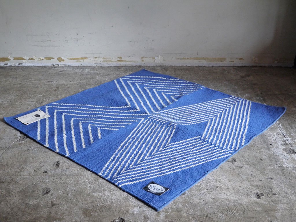 ムムス MUM's スクエアラグ Ravi ホワイト × ブルー カーペット 91cm 手織り絨毯 フィンランド ■
