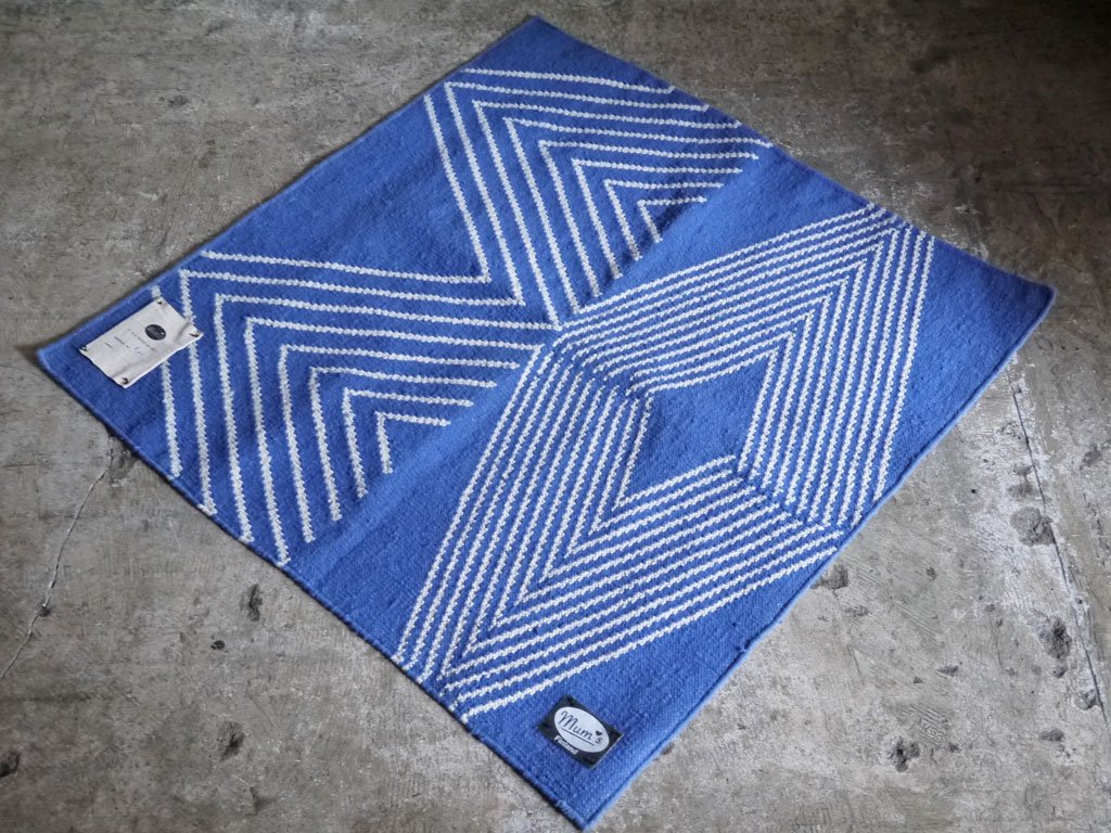 ムムス MUM's スクエアラグ Ravi ホワイト × ブルー カーペット 91cm 手織り絨毯 フィンランド ■
