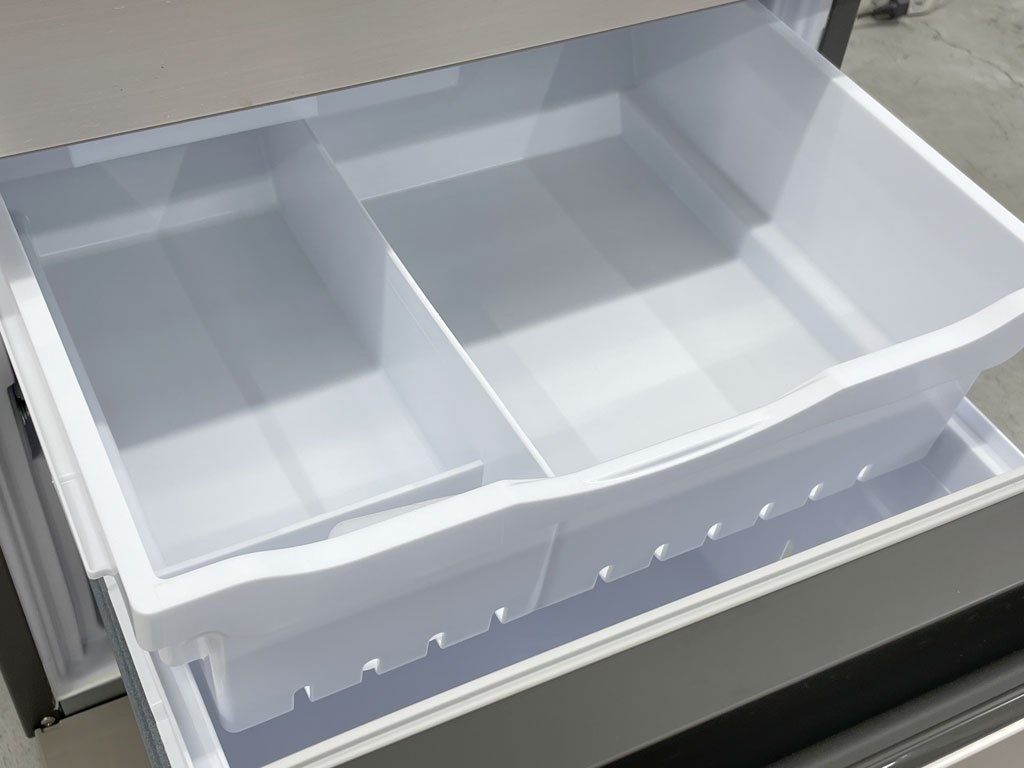 日立 HITACHI 3ドア ノンフロン冷凍冷蔵庫 シャンパンカラー R-V32NV 315L スリムタイプ 右開き 2020年製 庫内美品 〓