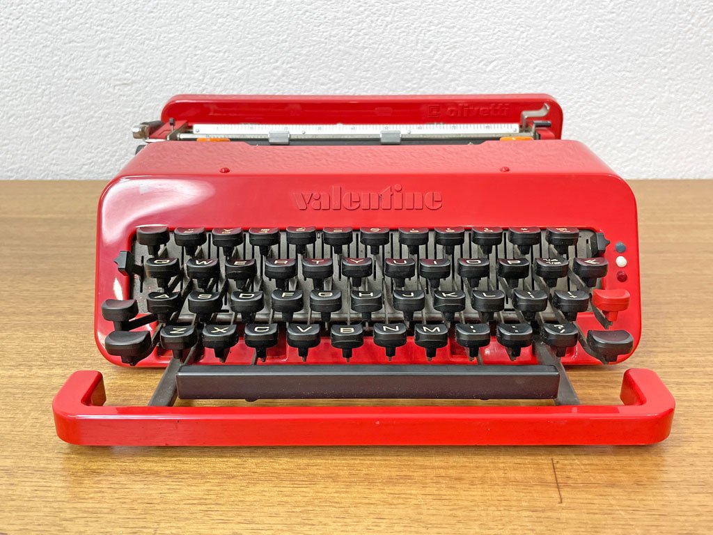 オリベッティ olivetti バレンタイン Valentine タイプライター 赤い 
