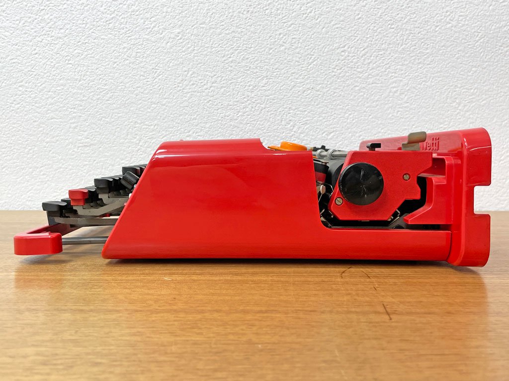 オリベッティ olivetti バレンタイン Valentine タイプライター 赤いバケツ エットーレ・ソットサス Ettore Sottsass スペイン製 MoMA ビンテージ ●