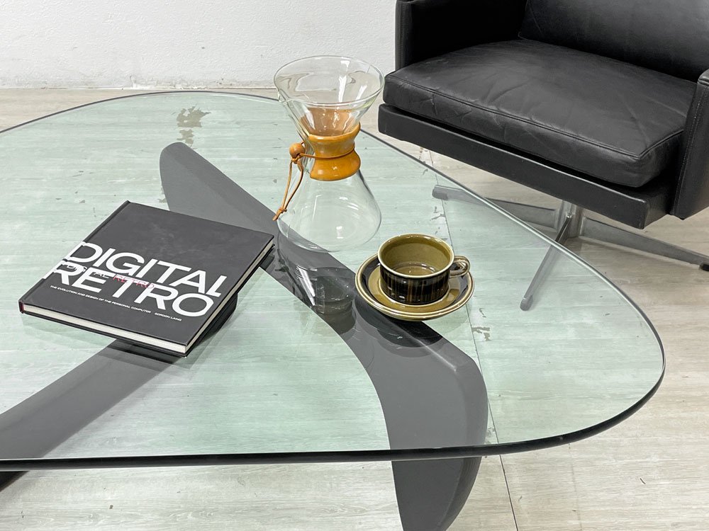 ヴィトラ vitra ノグチ コーヒーテーブル イサム・ノグチ ガラス天板厚 19mm デザイナーズ家具 名作 定価￥322,300- ●