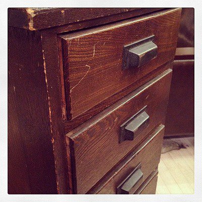  Vintage Wood Drawers Chest / ӥơ