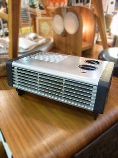 BRAUN  ֥饦    Heating Fan - H19 