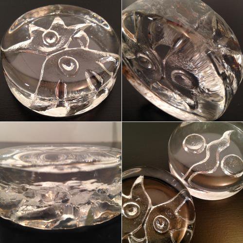 1970ǯ Ϻ 饹ΥڡѡB  1970'S Taro Okamoto Glass Paper Weight B